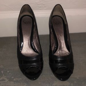 Sofft Peep toe Patent Leather Heel SZ: 8.5